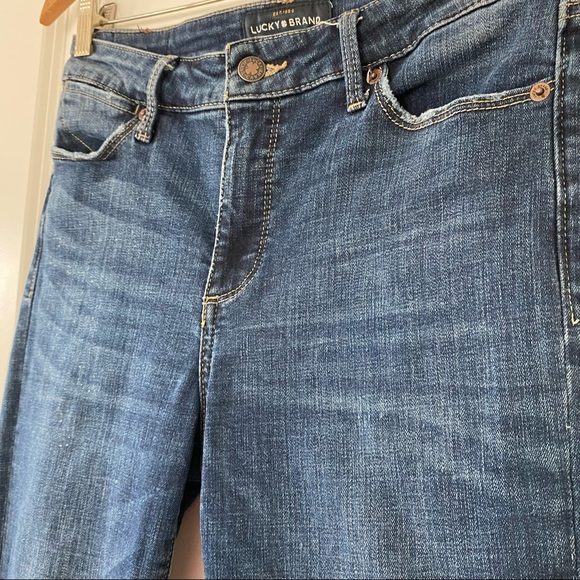 Lucky Brand High Waist Hayden Crop Blue Jeans Size 6/28 with MEASUREMENTS! - Picture 5 of 13
